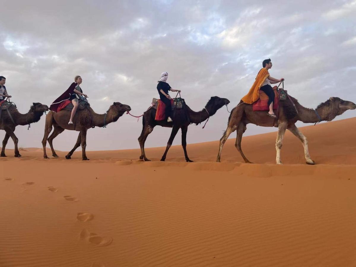 Merzouga Paradise Luxury Camp Экстерьер фото